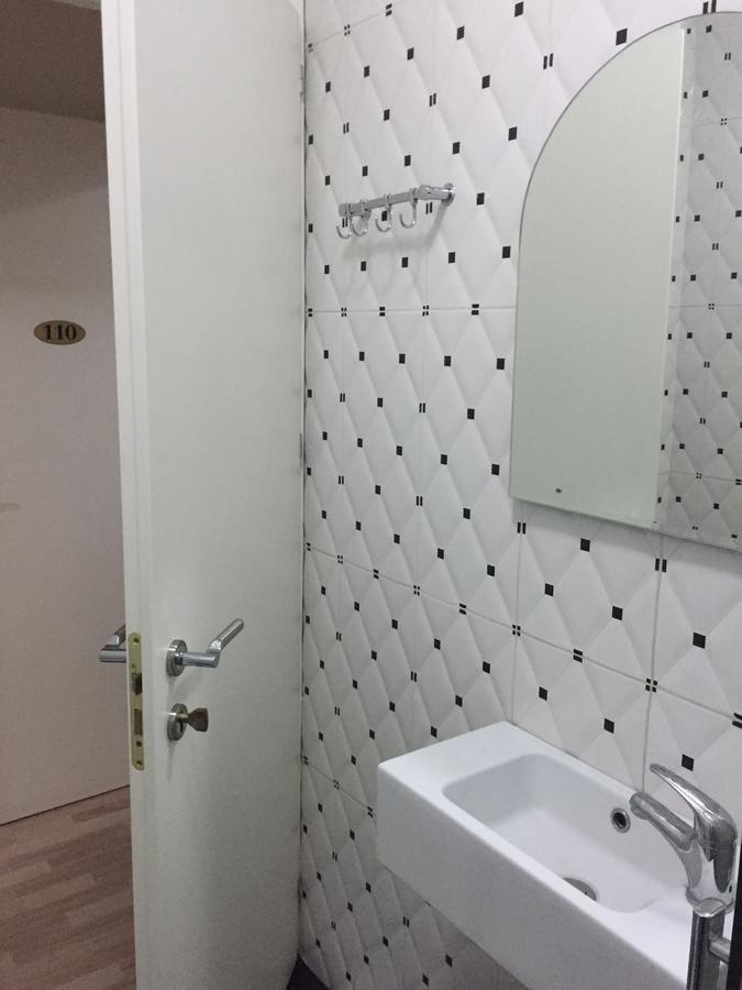 Living Hotel Тирана Екстер'єр фото